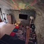 Secret Zen House In The Center With Free Parking & Automatic 24 Hours Check-in דירה קזאלה מונפראטו