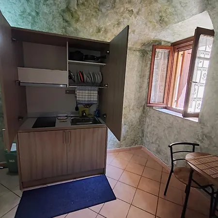 Secret Zen House In The Center With Free Parking & Automatic 24 Hours Check-in *
