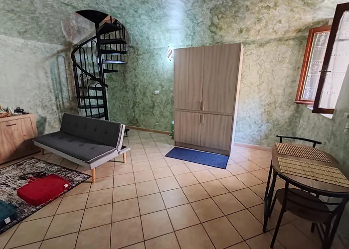 Appartement Secret Zen House In The Center With Free Parking & Automatic 24 Hours Check-in Casale Monferrato