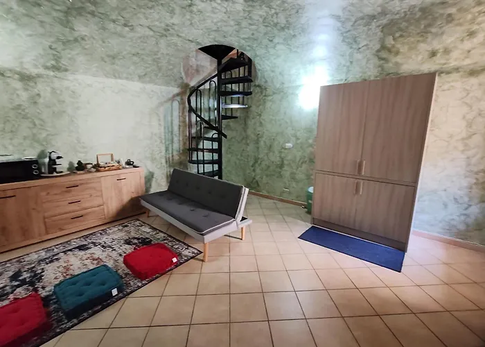 Apartment Secret Zen House In The Center With Free Parking & Automatic 24 Hours Check-in Casale Monferrato